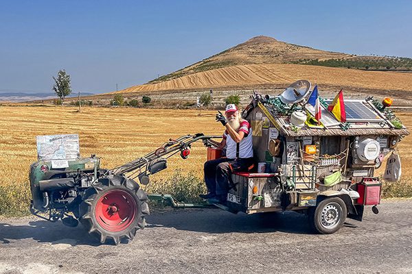 Between Cirueña to Redecilla del Camino we met a German adventurer on a Rotavator