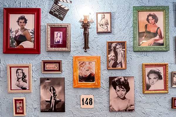 On our way to Molinaseca we stopped at a café where the walls were covered with photographs of glamorous actresses from a Hollywood bygone era