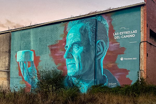 Between Portomarin and Palas de Rei we saw a large mural that was part of the world’s largest urban art exhibition, Las Estrellas del Camino (“The Stars of the Way”)